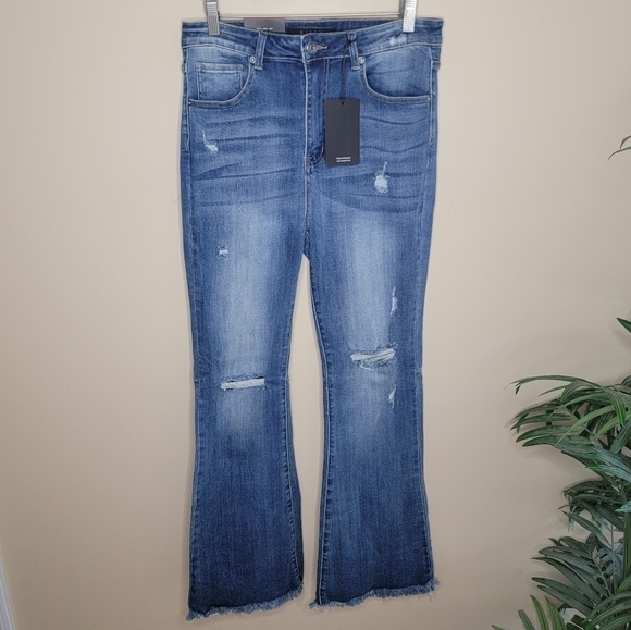 NWT Risen | High Rise Distressed Flare Leg Jeans Size 31 - Picture 10 of 10
